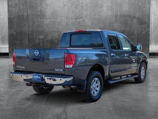 2005 Nissan Titan SE Crew Cab