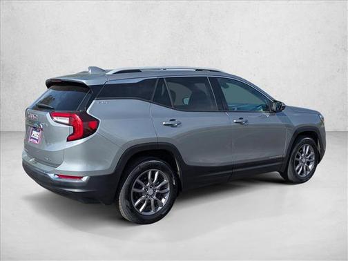 Sterling Metallic 2024 GMC Terrain SLT