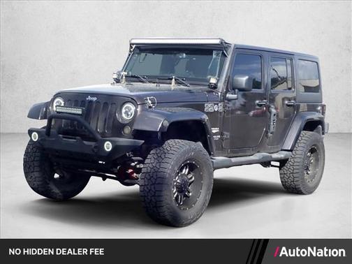 Rugged Brown Pearlcoat 2013 Jeep Wrangler Unlimited Sahara