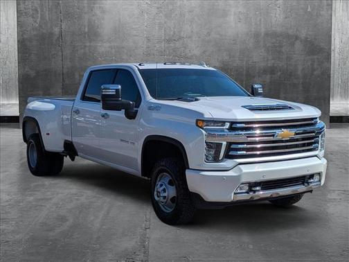 2022 Chevrolet Silverado 3500 High Country