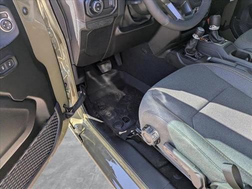 2025 Jeep Gladiator Sport S
