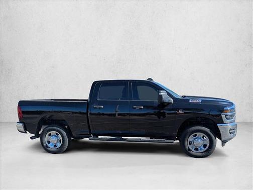 2025 RAM 2500 Tradesman Crew Cab 4x4 6'4' Box