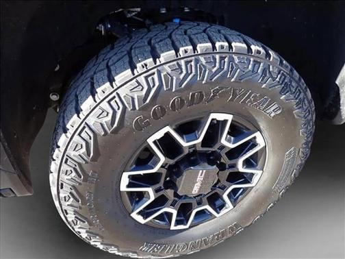 2025 GMC Sierra 2500 AT4X