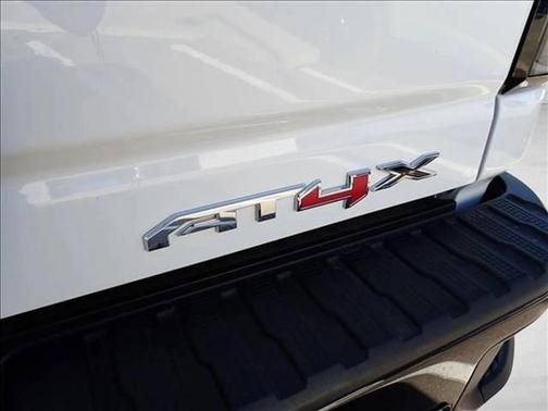 2025 GMC Sierra 2500 AT4X