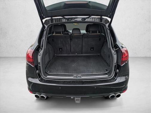 White 2014 Porsche Cayenne Turbo