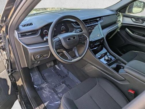 2026 Jeep Grand Cherokee Altitude