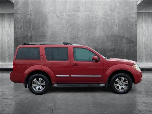 2011 Nissan Pathfinder Silver