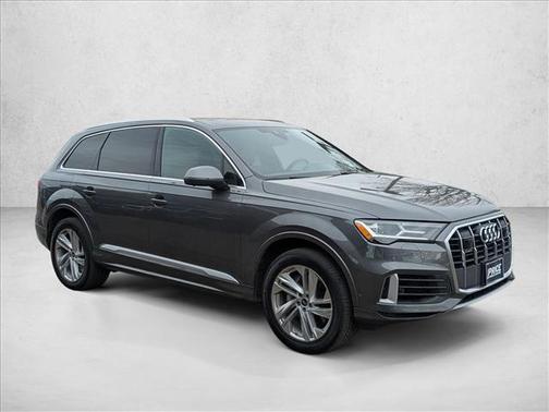 2022 Audi Q7 55 Premium Plus