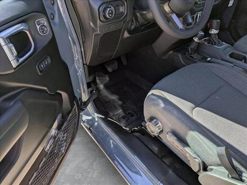 2025 Jeep Gladiator Sport S