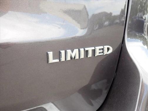 Granite Crystal Metallic Clearcoat 2015 Jeep Grand Cherokee Limited