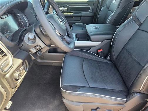 2026 RAM 3500 Laramie Crew Cab 4x4 8' Box