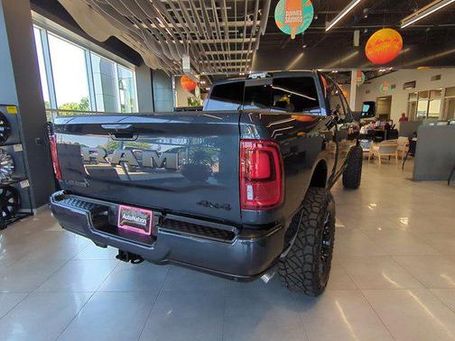 2025 RAM 2500 Laramie Crew Cab 4x4 6'4' Box