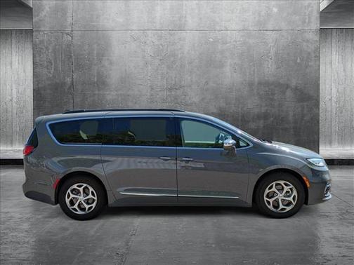 2022 Chrysler Pacifica Limited