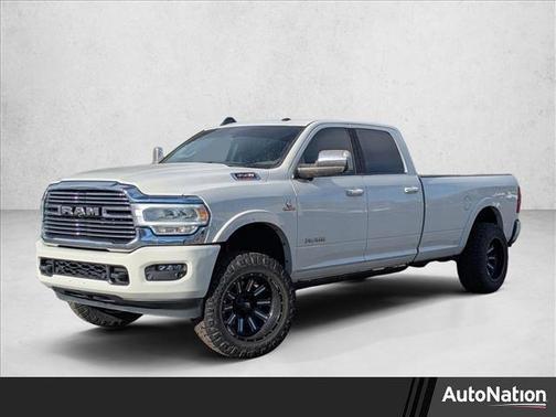 2021 RAM 3500 Laramie Crew Cab 4x4 8' Box