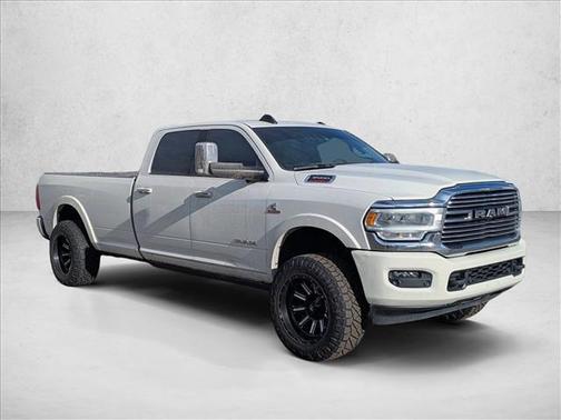 2021 RAM 3500 Laramie Crew Cab 4x4 8' Box