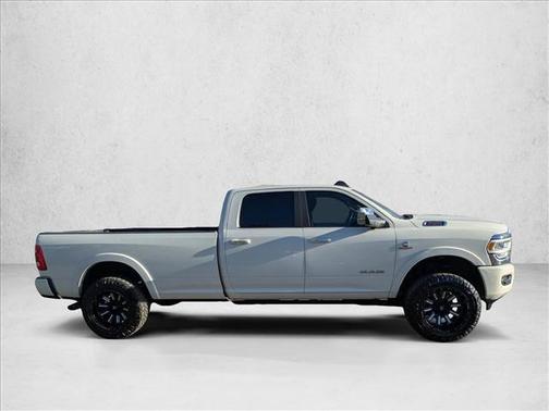 2021 RAM 3500 Laramie Crew Cab 4x4 8' Box