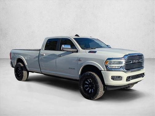 2021 RAM 3500 Laramie Crew Cab 4x4 8' Box