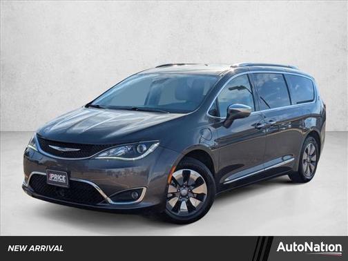2020 Chrysler Pacifica Hybrid Limited