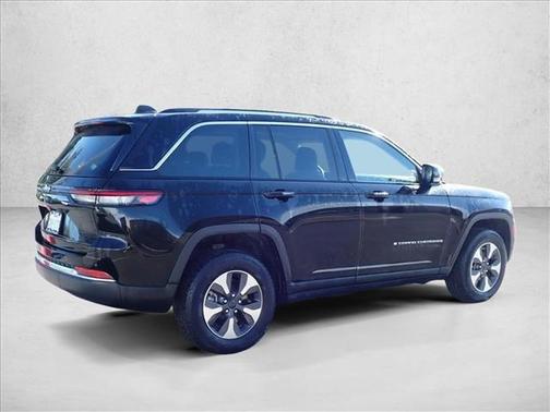 Diamond Black Crystal Pearlcoat 2022 Jeep Grand Cherokee 4xe Base