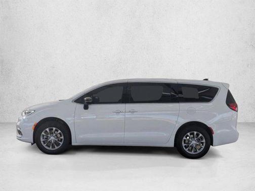 Bright White Clearcoat 2026 Chrysler Pacifica L