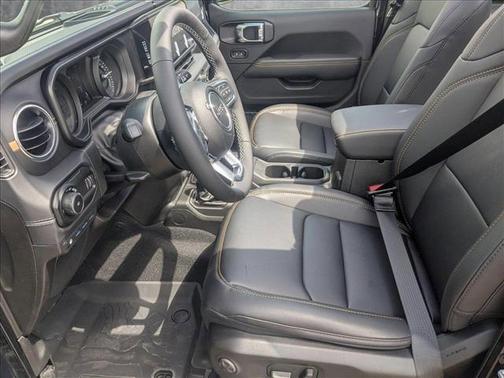 2025 Jeep Wrangler 4xe Base