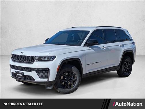 Bright White Clearcoat 2026 Jeep Grand Cherokee Altitude