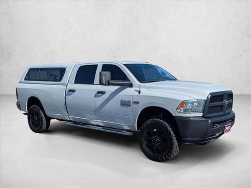 2017 RAM 2500 Tradesman Crew Cab 4x4 8' Box