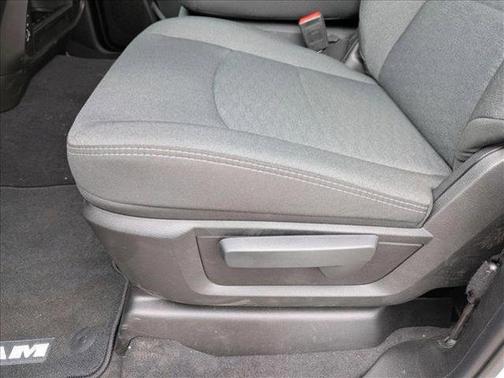 2025 RAM 2500 Tradesman Crew Cab 4x4 6'4' Box