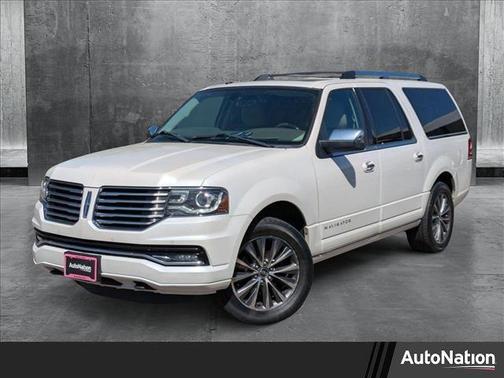 2016 Lincoln Navigator Select