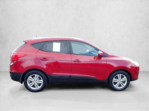 Garnet Red 2012 Hyundai TUCSON GLS