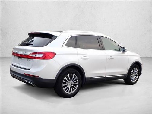 White Platinum Metallic Tri-Coat 2017 Lincoln MKX Select