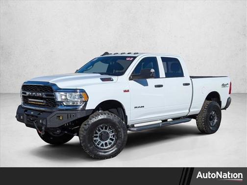 2022 RAM 2500 Tradesman Crew Cab 4x4 6'4' Box