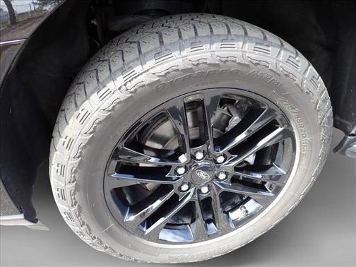 Agate Black Metallic 2024 Ford Expedition Max XLT