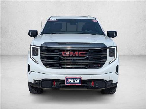 Summit White 2023 GMC Sierra 1500 AT4