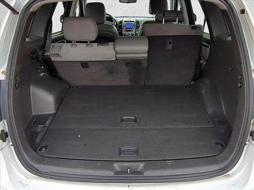 2011 Hyundai SANTA FE SE