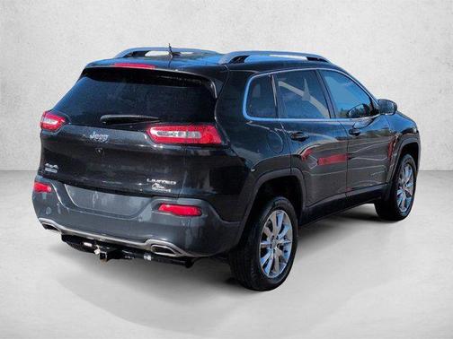 Brilliant Black Crystal Pearlcoat 2016 Jeep Cherokee Limited