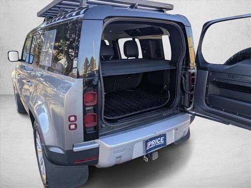 2021 Land Rover Defender 110 SE