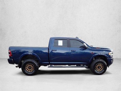 Patriot Blue Pearlcoat 2022 RAM 2500 Laramie Crew Cab 4x4 6'4' Box