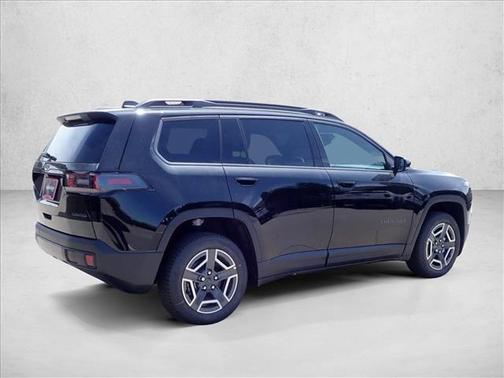 Diamond Black Crystal Pearlcoat 2026 Jeep Cherokee Limited