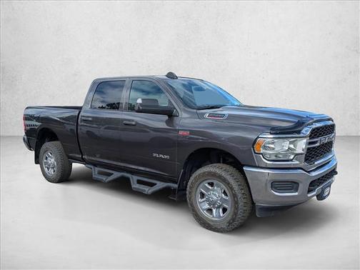 2021 RAM 2500 Tradesman Crew Cab 4x4 6'4' Box