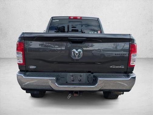 2021 RAM 2500 Tradesman Crew Cab 4x4 6'4' Box