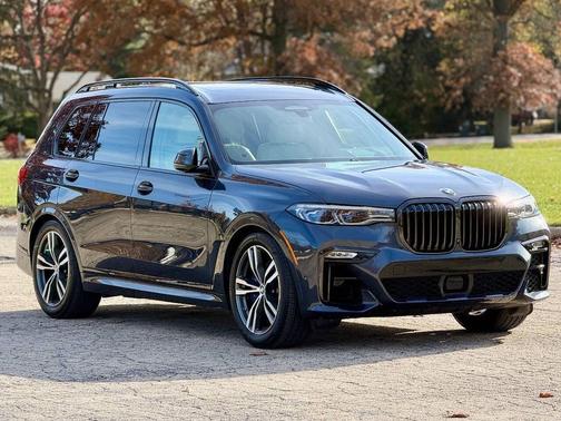 2020 BMW X7 M50i
