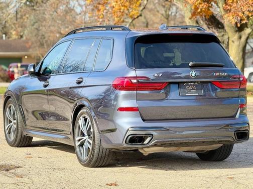 2020 BMW X7 M50i