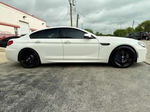 Alpine White 2014 BMW M6 Base