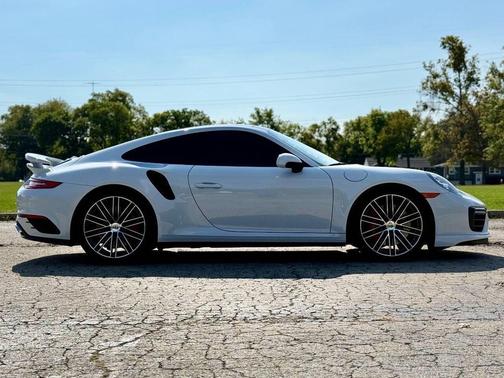 2019 Porsche 911 Turbo