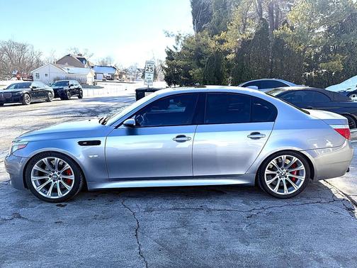 2006 BMW M5 Base