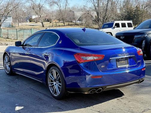 Blue Emozione Mica 2014 Maserati Ghibli S Q4
