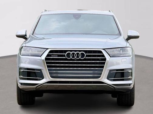 2019 Audi Q7 45 Premium Plus