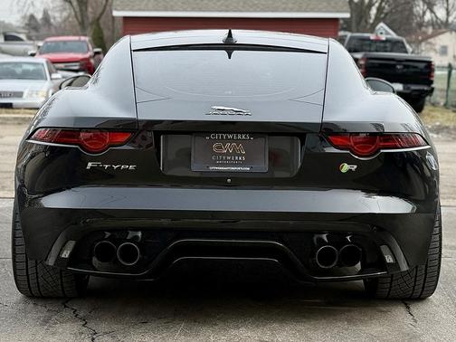 2018 Jaguar F-TYPE R