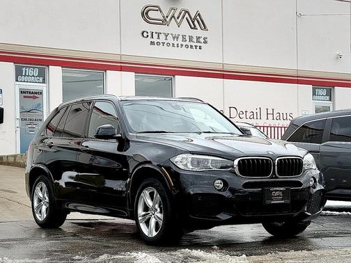 Black Sapphire Metallic 2017 BMW X5 xDrive35i